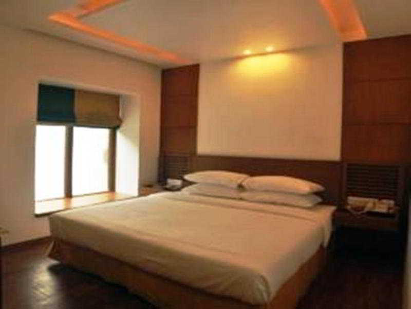 Hotel Walson Spa'O'Tel Kolkata Exterior photo